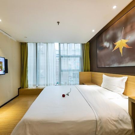 Iu Hotel Chongqing Jiefangbei Dış mekan fotoğraf