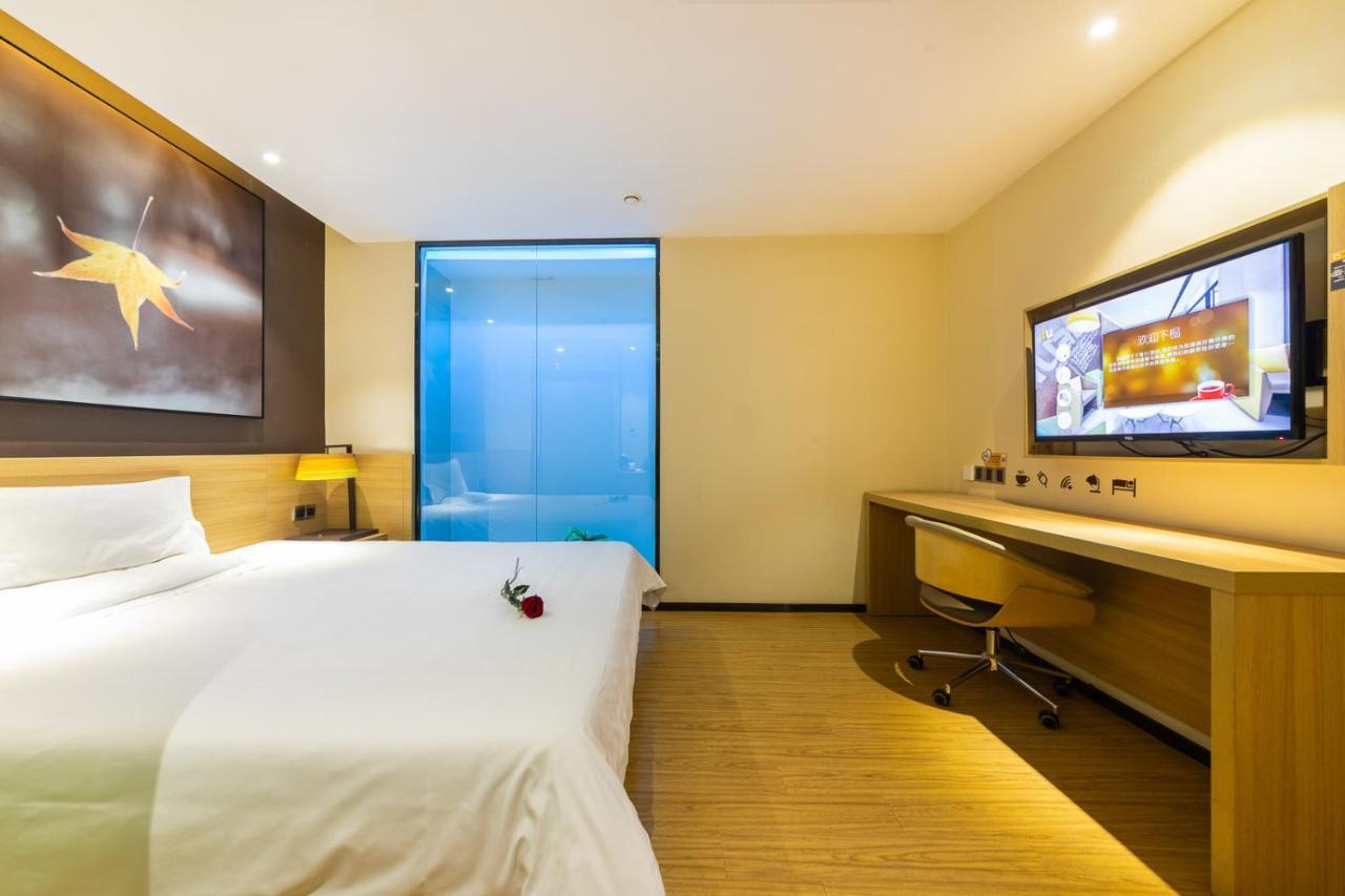 Iu Hotel Chongqing Jiefangbei Dış mekan fotoğraf
