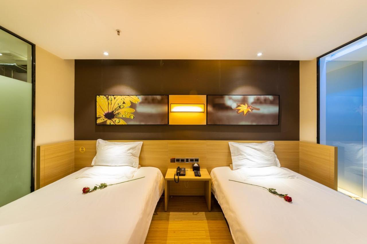 Iu Hotel Chongqing Jiefangbei Dış mekan fotoğraf