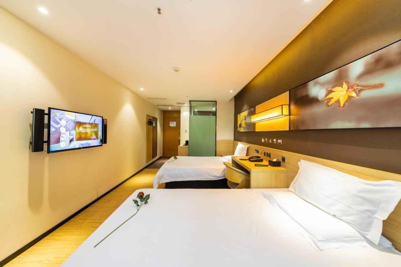 Iu Hotel Chongqing Jiefangbei Dış mekan fotoğraf
