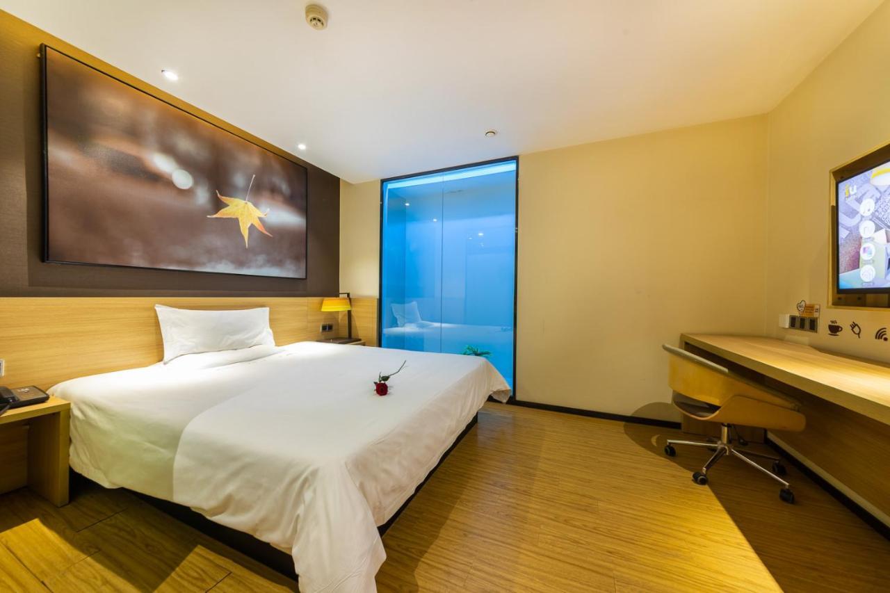 Iu Hotel Chongqing Jiefangbei Dış mekan fotoğraf